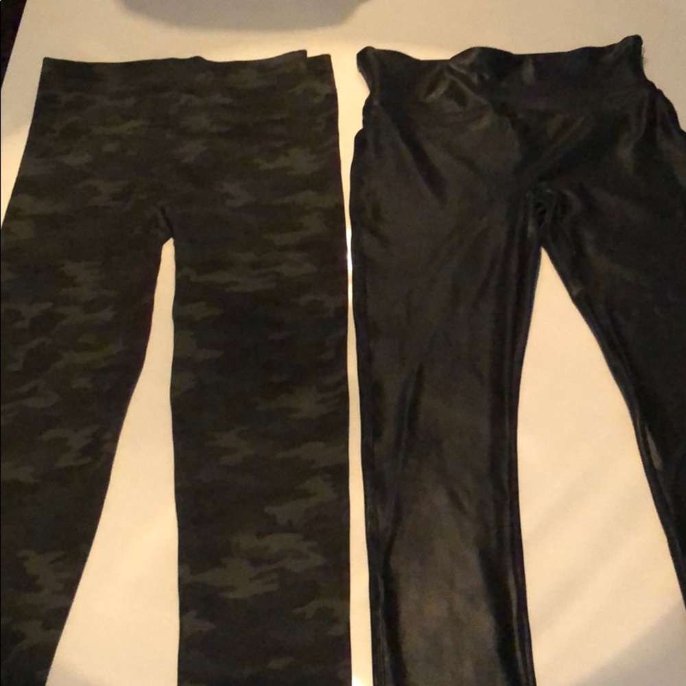 Spanx Leggings Green Camo, Black Faux Lether